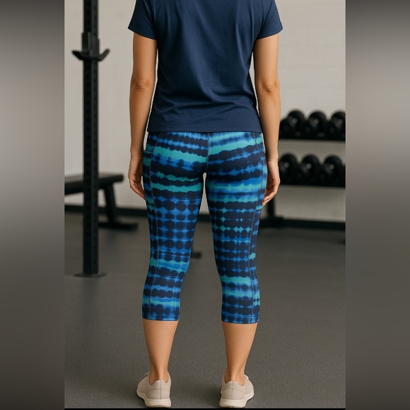 Tie-Dye Blue Leggings - Picture 2 of 7